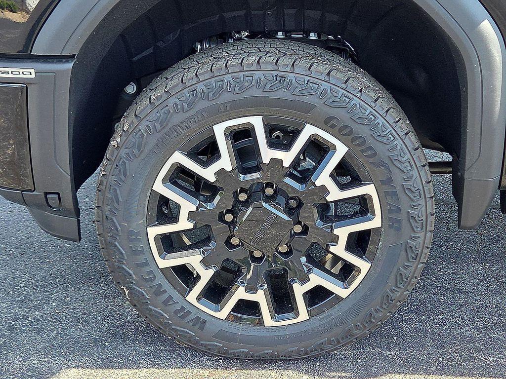 new 2025 GMC Sierra 2500 car, priced at $81,740