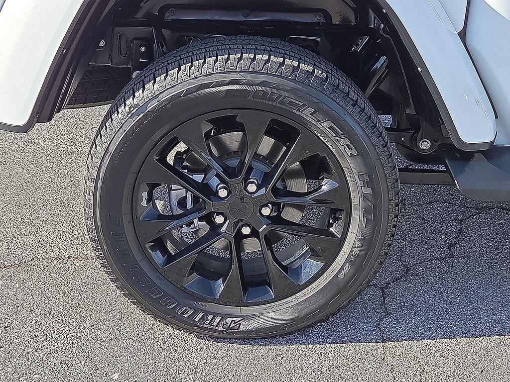 used 2023 Jeep Gladiator car, priced at $35,744