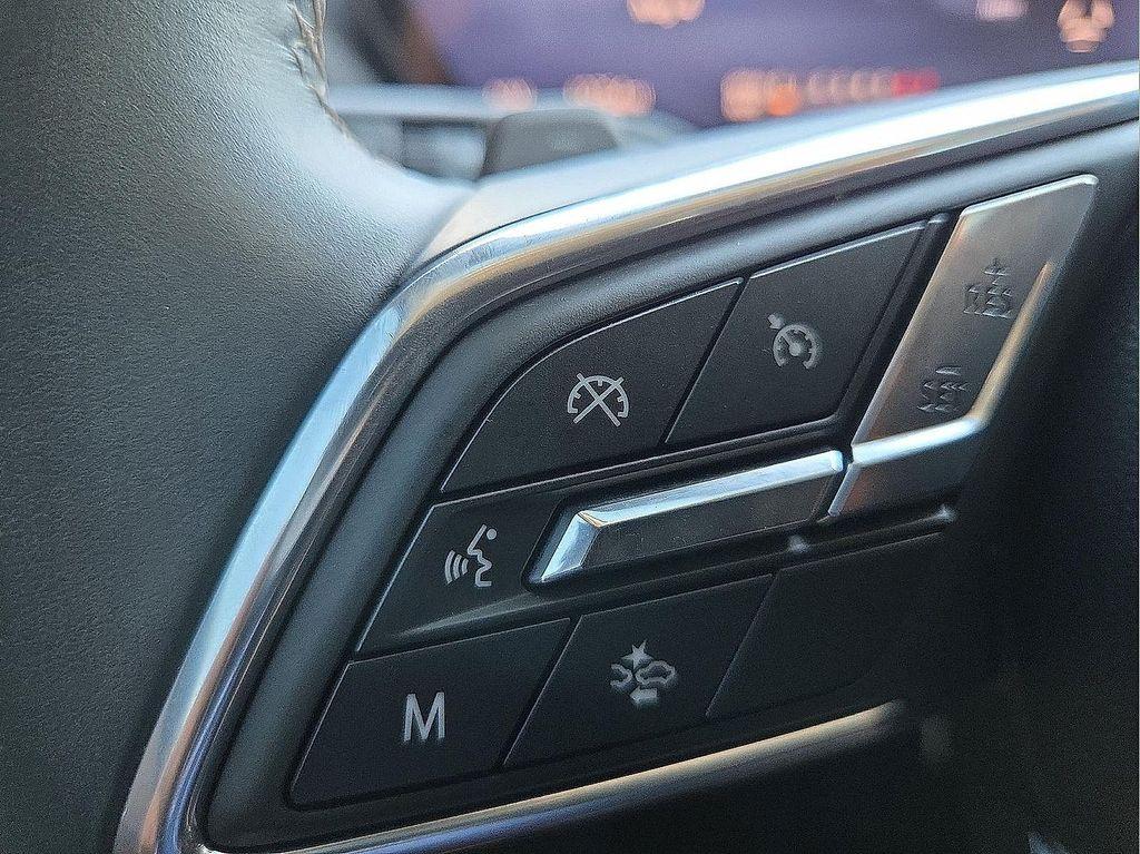 used 2025 Buick Envision car, priced at $32,990
