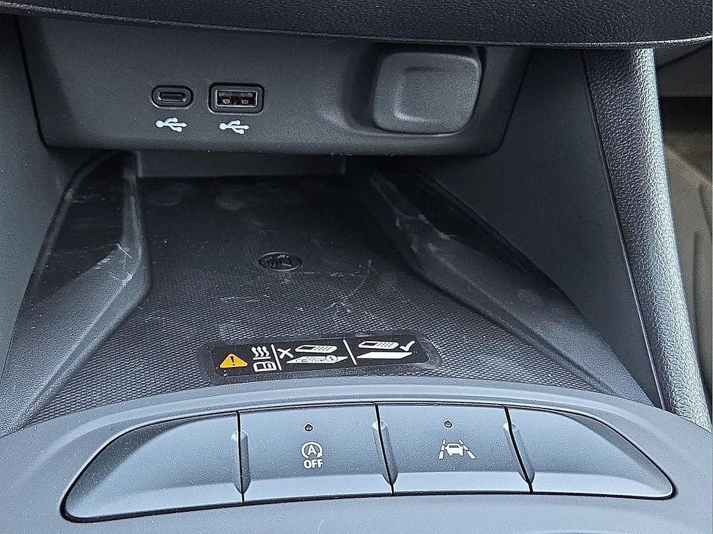 new 2026 Buick Envista car, priced at $27,751