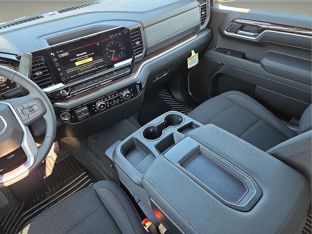 new 2026 GMC Sierra 1500 car, priced at $47,345