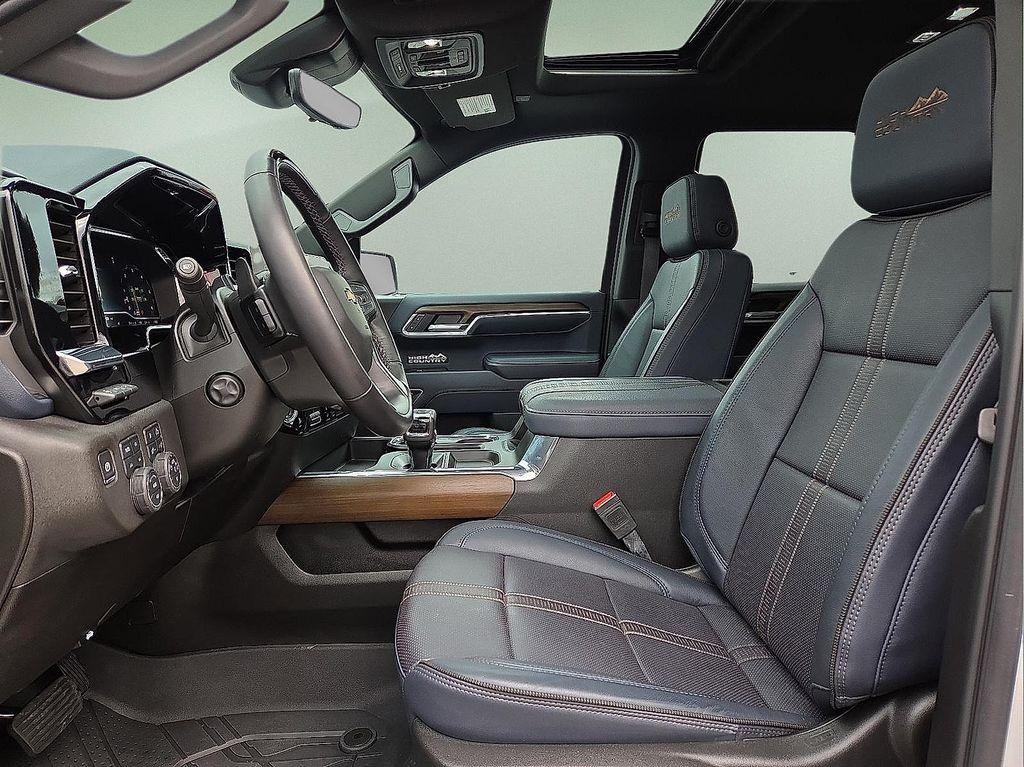 used 2025 Chevrolet Silverado 1500 car, priced at $58,770