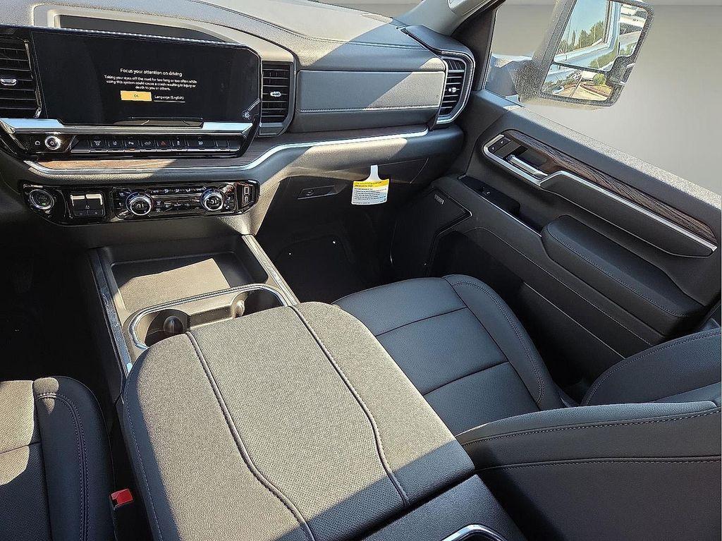 new 2025 GMC Sierra 2500 car, priced at $75,050