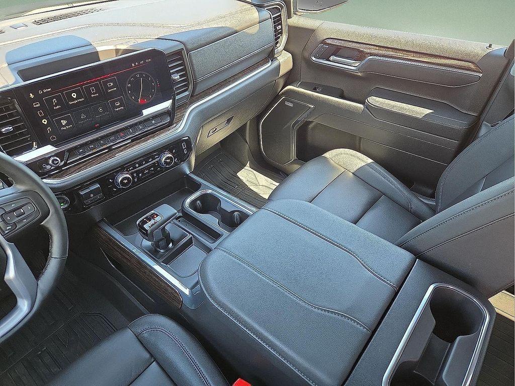 used 2025 GMC Sierra 1500 car, priced at $49,990