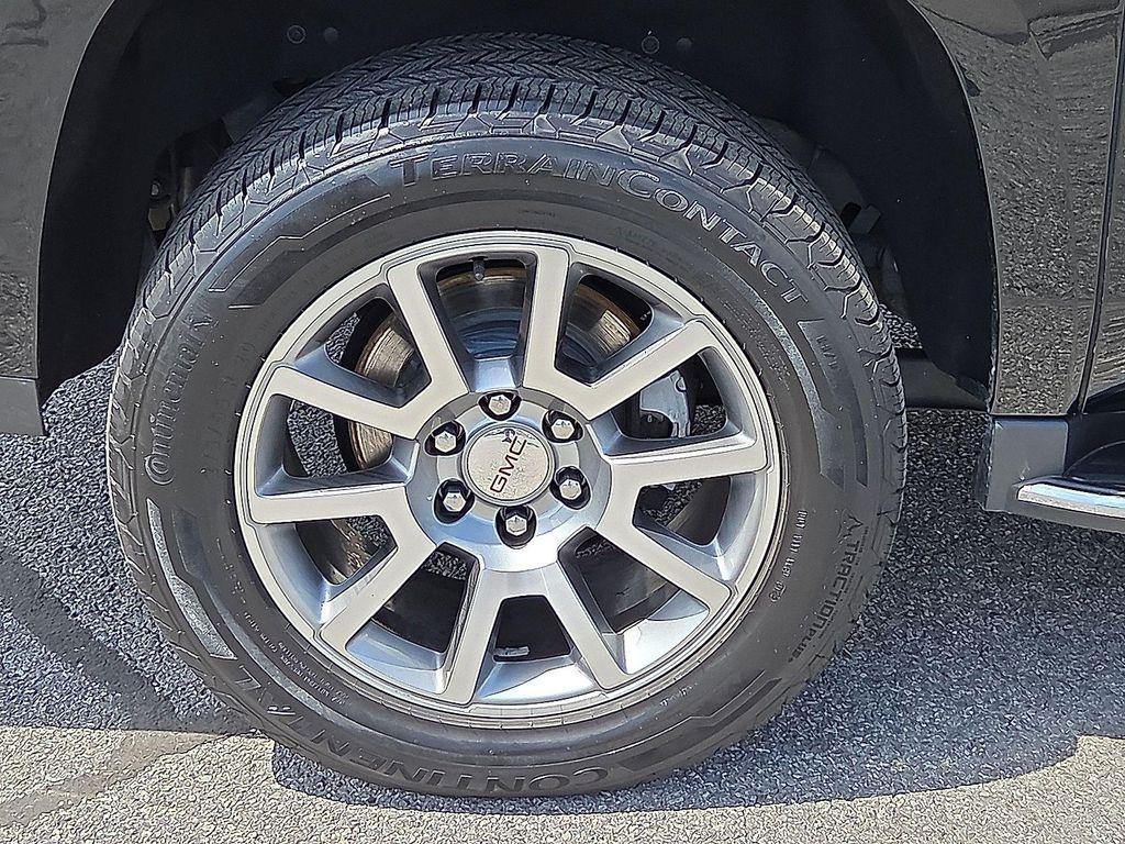 used 2019 GMC Yukon XL car, priced at $32,560