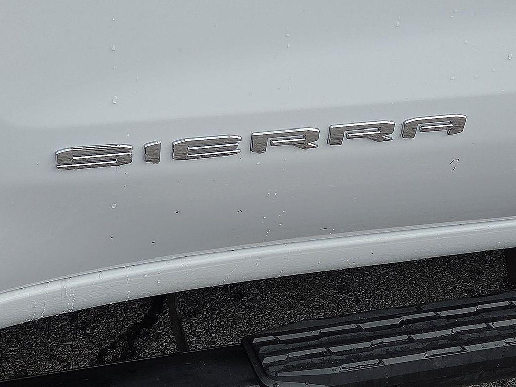 used 2025 GMC Sierra 1500 car, priced at $35,980