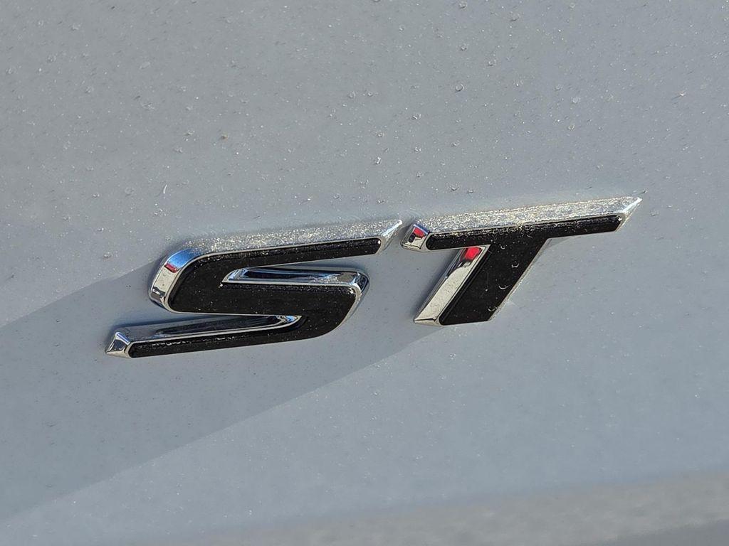 new 2026 Buick Envista car, priced at $28,613