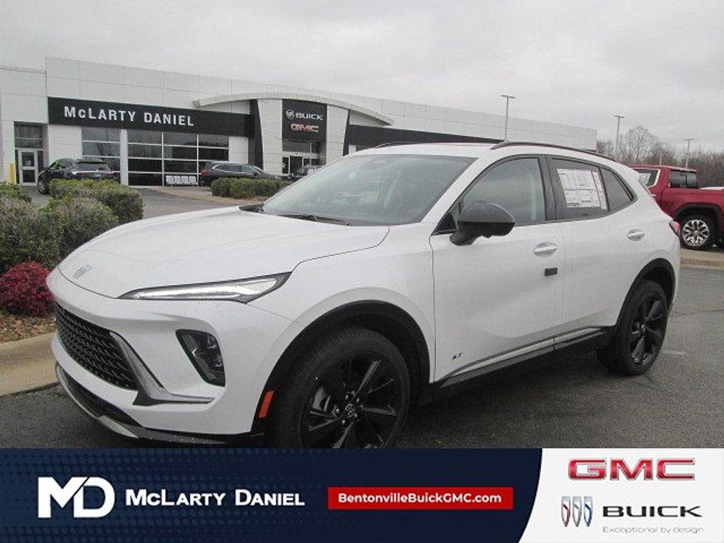 new 2025 Buick Envision car, priced at $37,335