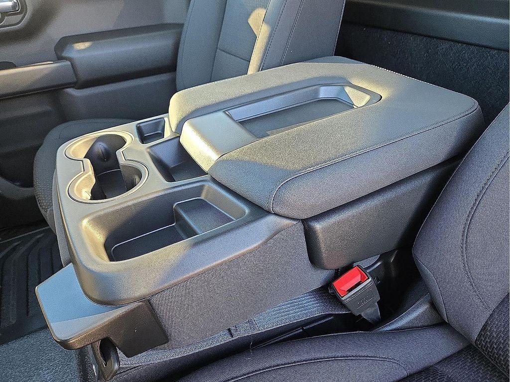 new 2026 GMC Sierra 1500 car, priced at $34,285