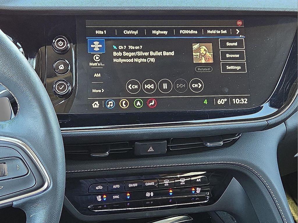 used 2023 Buick Envision car, priced at $25,990