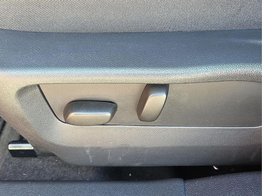 used 2023 Buick Envision car, priced at $25,990