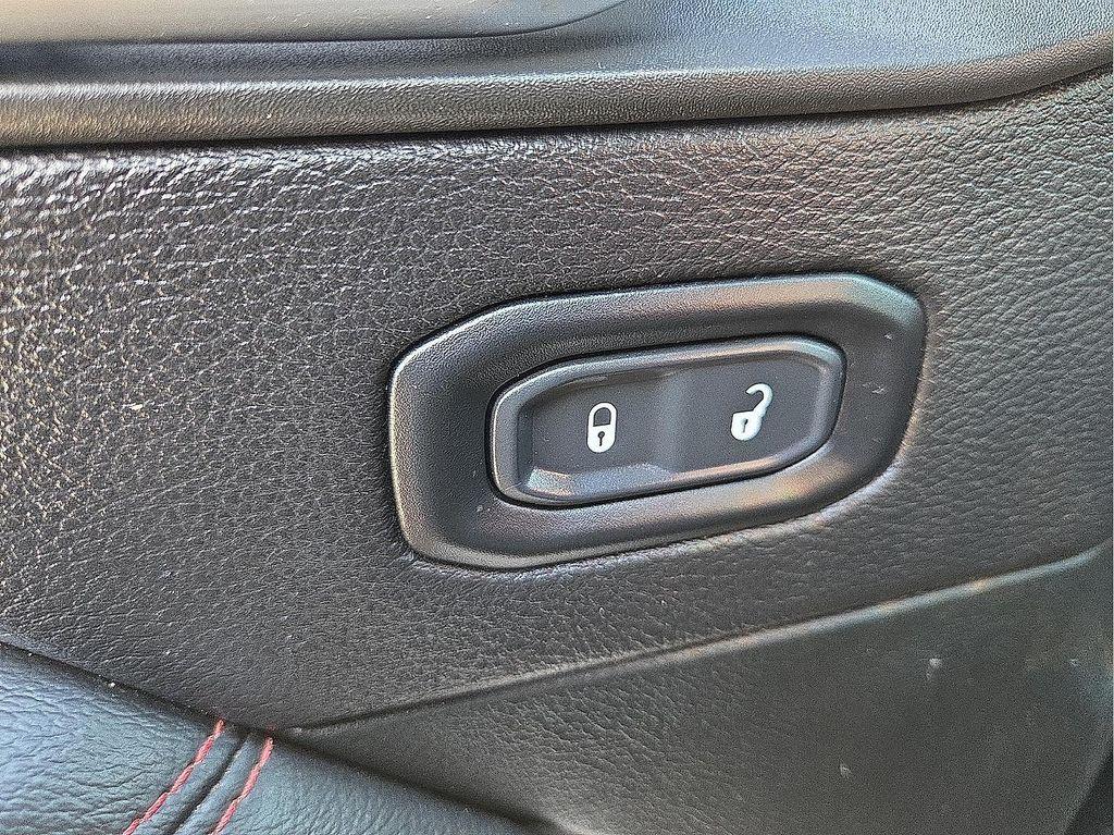 used 2020 Jeep Gladiator car, priced at $32,990