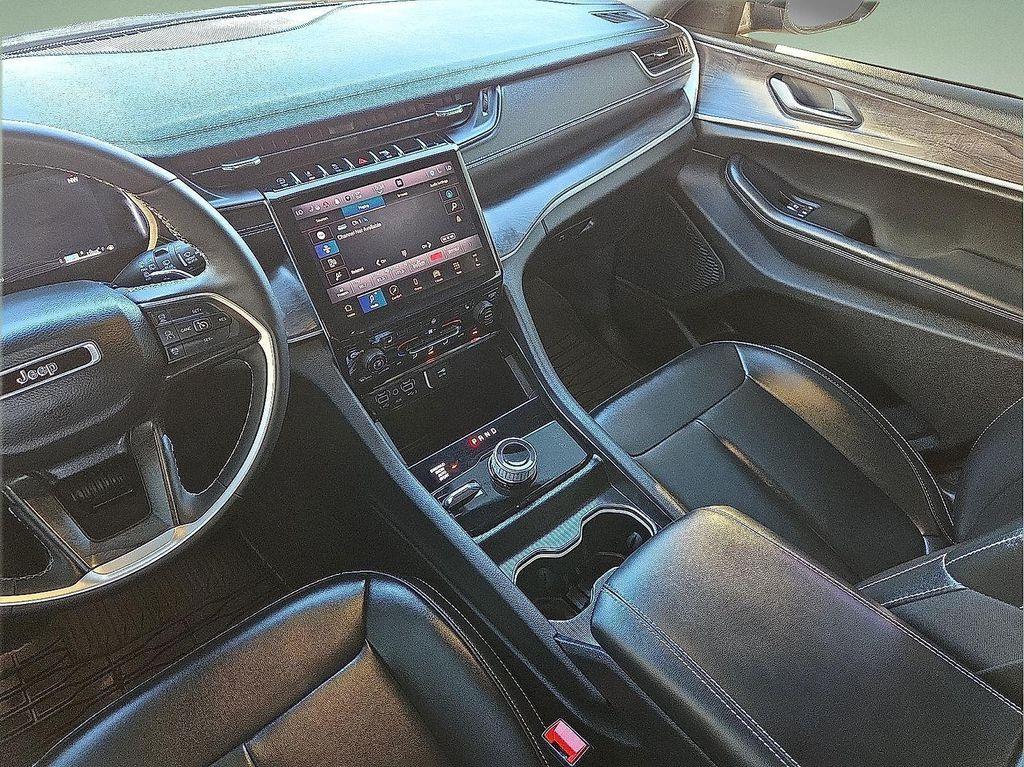used 2024 Jeep Grand Cherokee L car, priced at $30,884