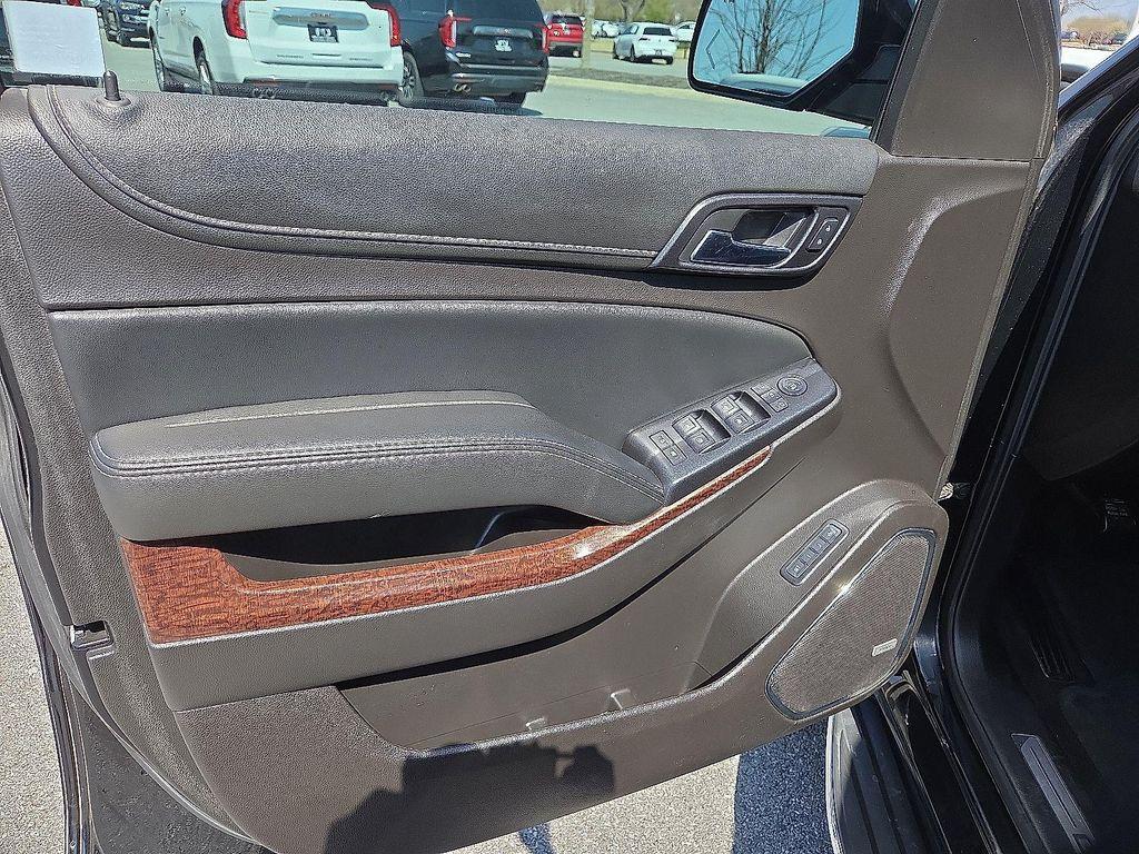used 2017 GMC Yukon car, priced at $21,988