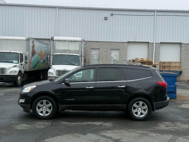 used 2009 Chevrolet Traverse car, priced at $6,592