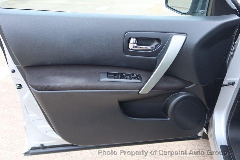 used 2014 Nissan Rogue Select car, priced at $5,994