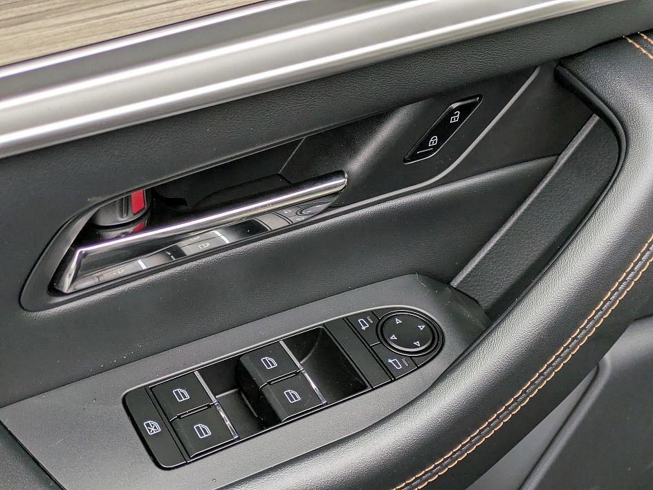 new 2026 Mazda CX-70 car, priced at $41,224