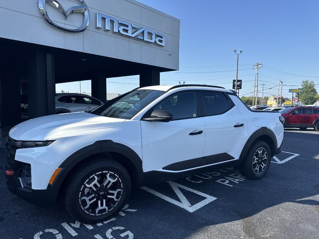 used 2025 Hyundai SANTA CRUZ car, priced at $33,099