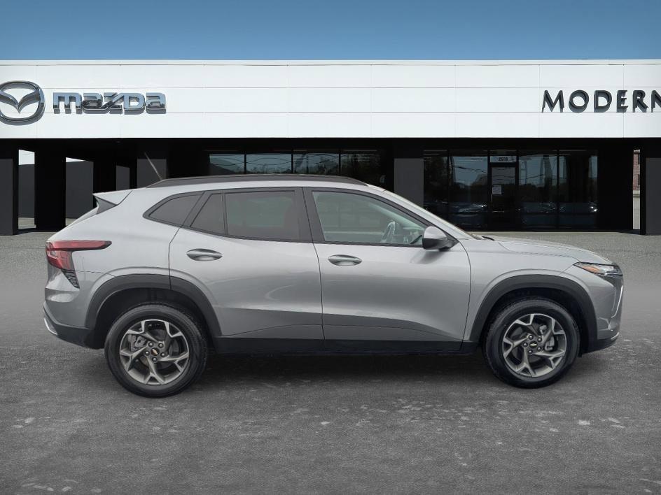 used 2025 Chevrolet Trax car, priced at $18,468