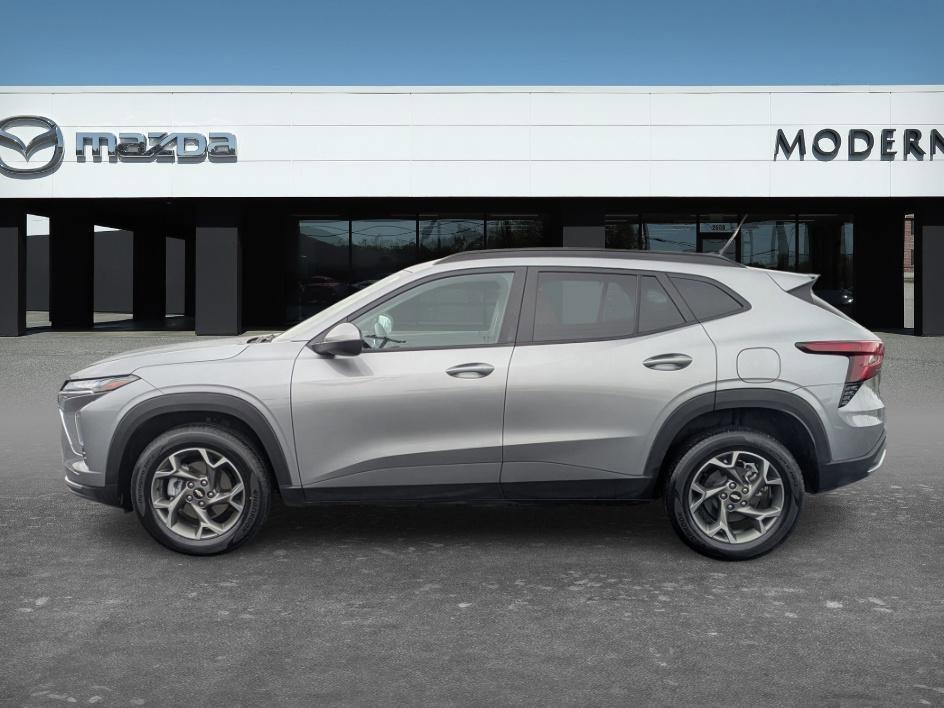 used 2025 Chevrolet Trax car, priced at $18,468