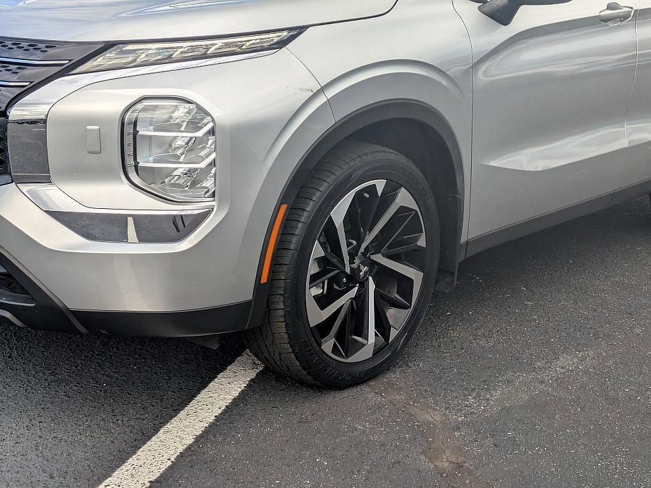 used 2022 Mitsubishi Outlander car, priced at $20,274