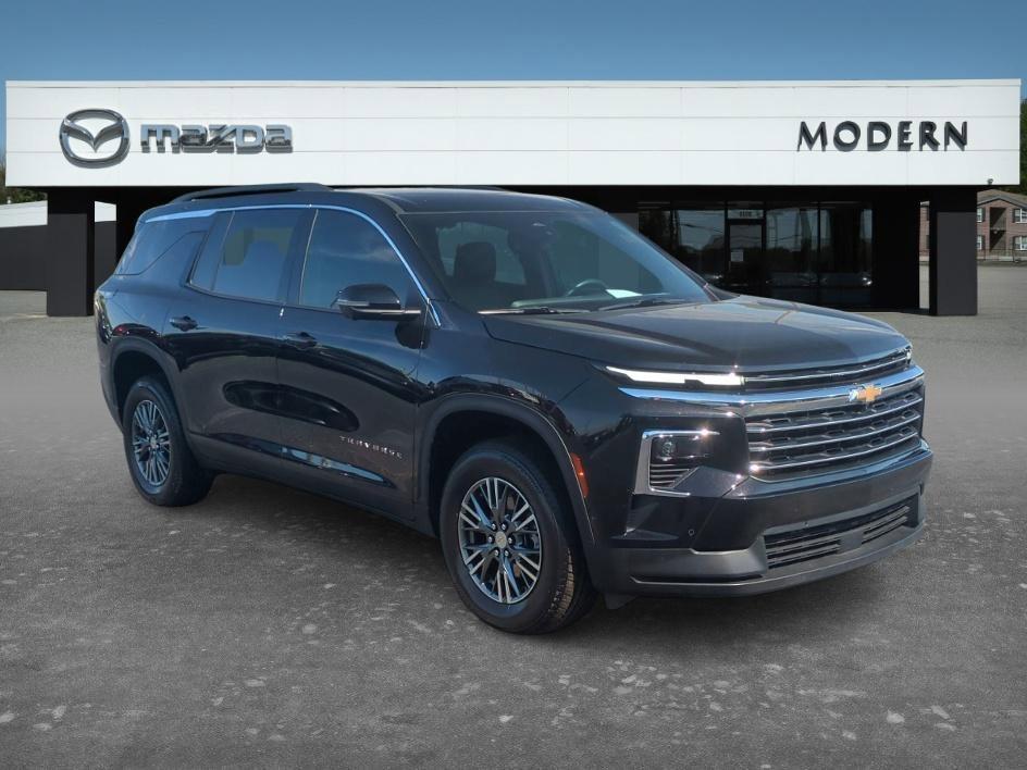 used 2024 Chevrolet Traverse car, priced at $38,355