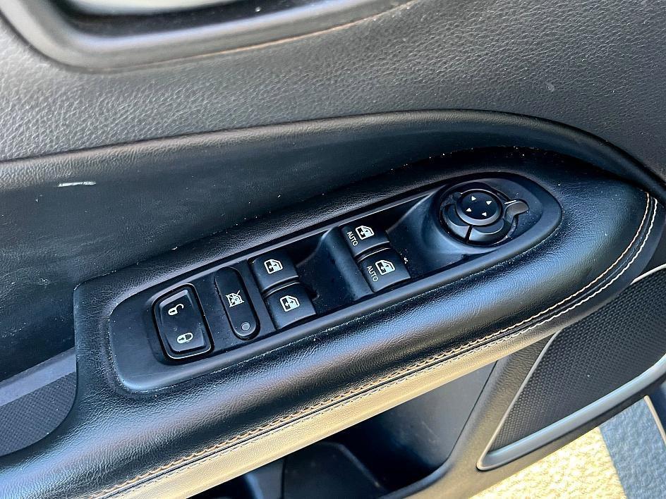 used 2020 Jeep Compass car, priced at $12,994