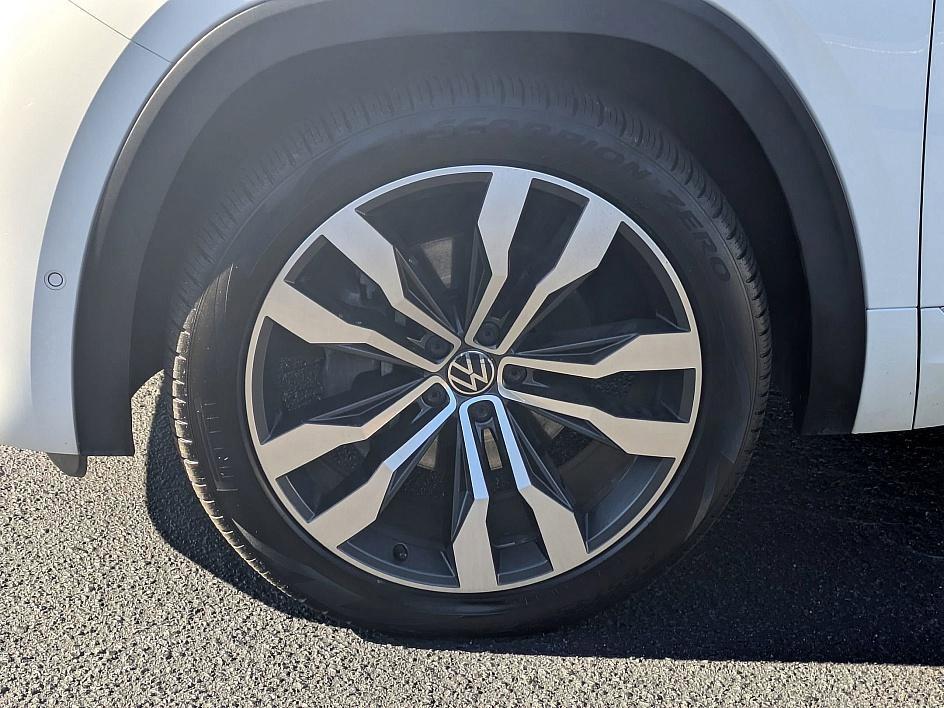 used 2021 Volkswagen Atlas car, priced at $23,455