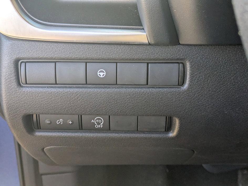 used 2023 Nissan Rogue car, priced at $17,919