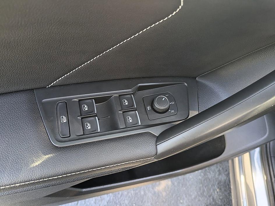 used 2023 Volkswagen Tiguan car, priced at $26,974