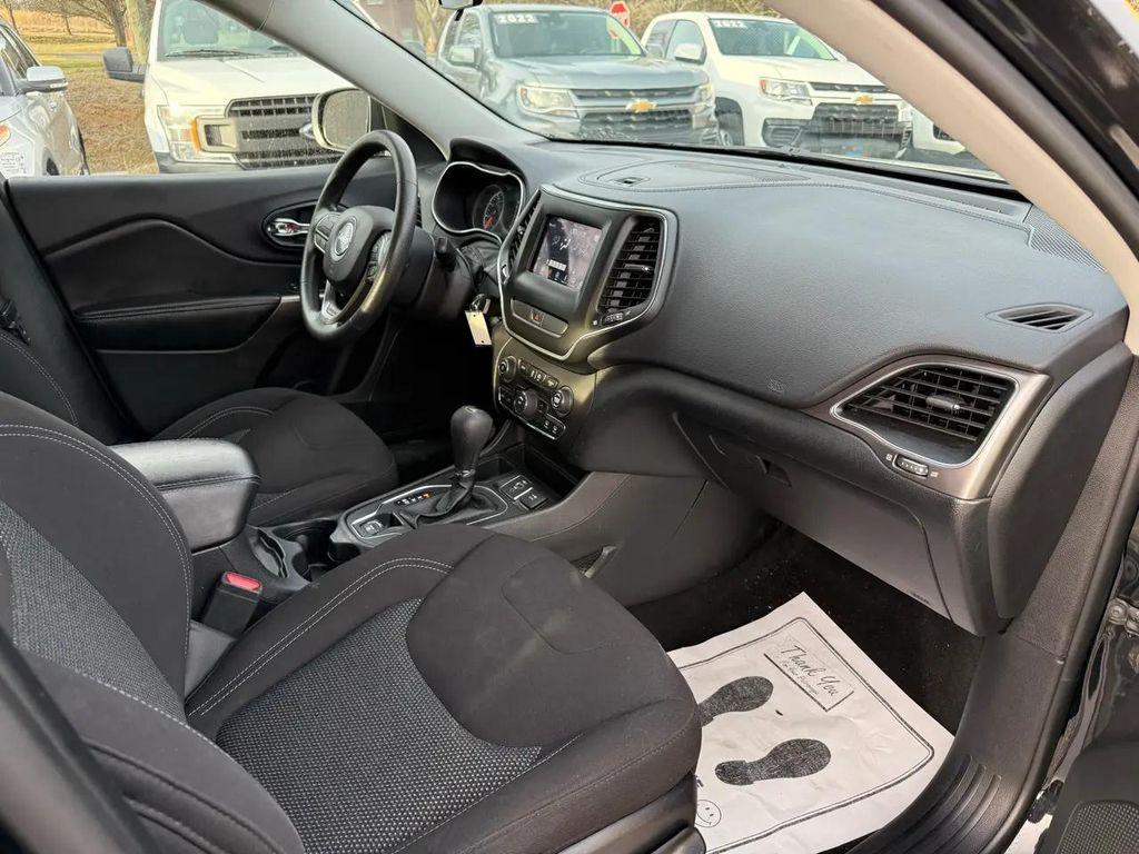 used 2019 Jeep Cherokee car, priced at $12,995