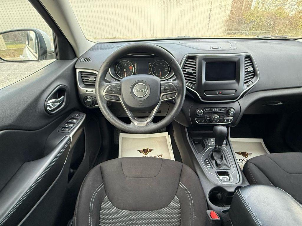 used 2020 Jeep Cherokee car, priced at $12,850