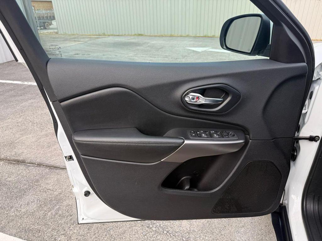 used 2020 Jeep Cherokee car, priced at $12,850