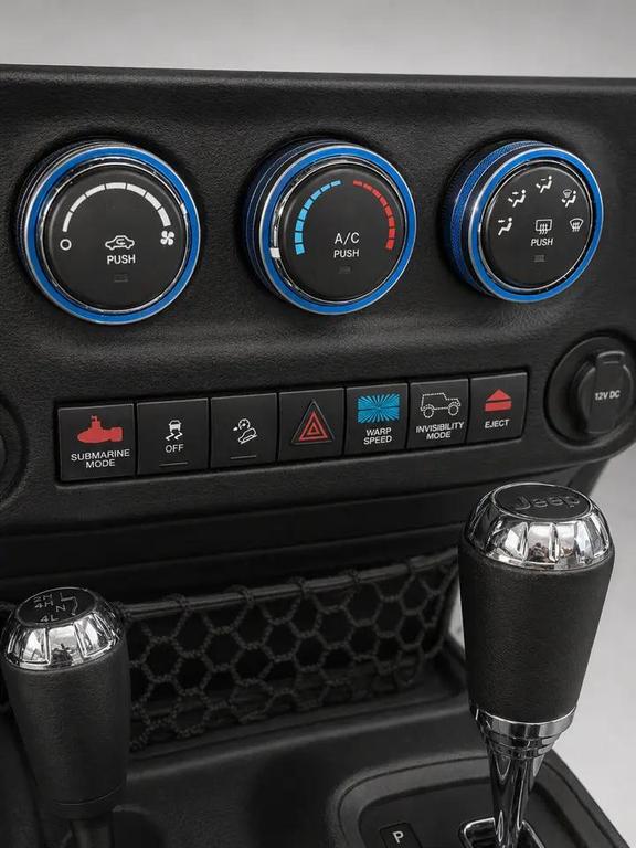 used 2015 Jeep Wrangler car, priced at $13,356