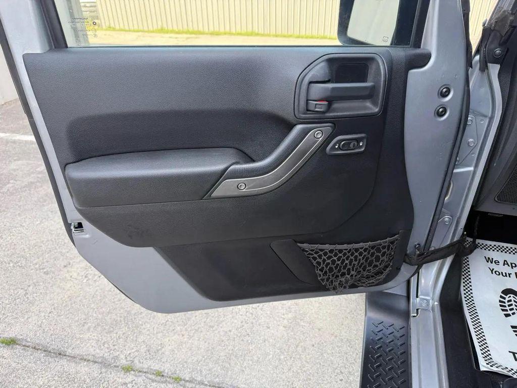 used 2014 Jeep Wrangler Unlimited car, priced at $15,804