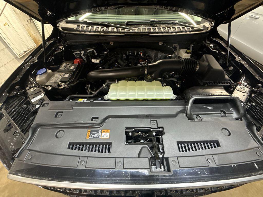 new 2026 Lincoln Navigator car, priced at $102,340