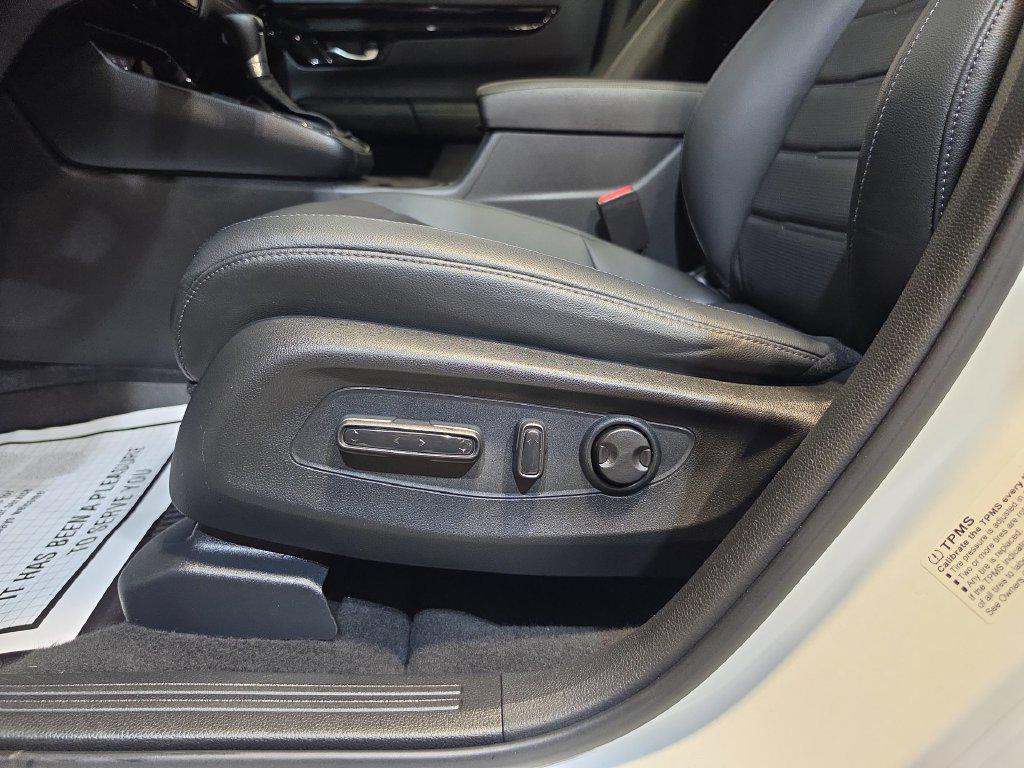 used 2024 Honda CR-V car, priced at $30,914