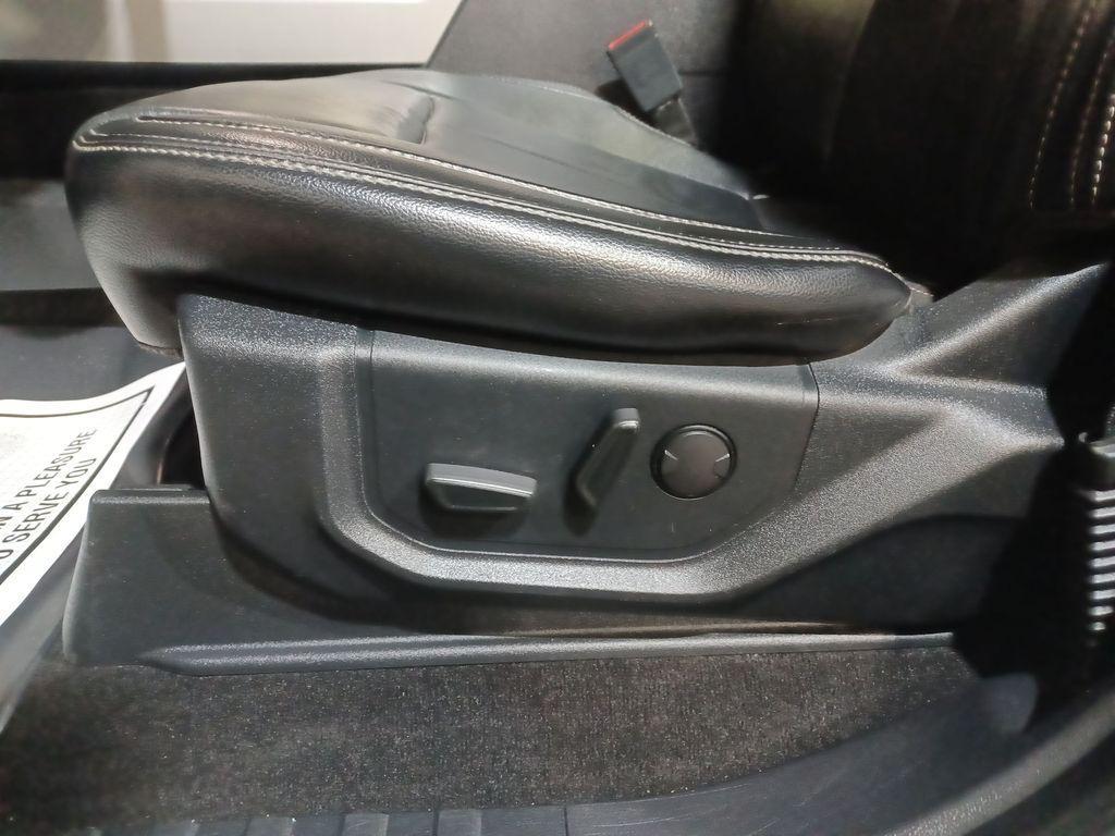 used 2019 Ford F-150 car, priced at $28,621