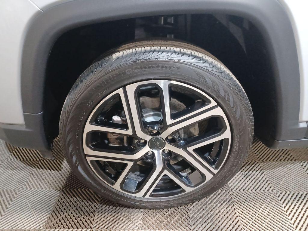 used 2025 Jeep Compass car, priced at $27,106