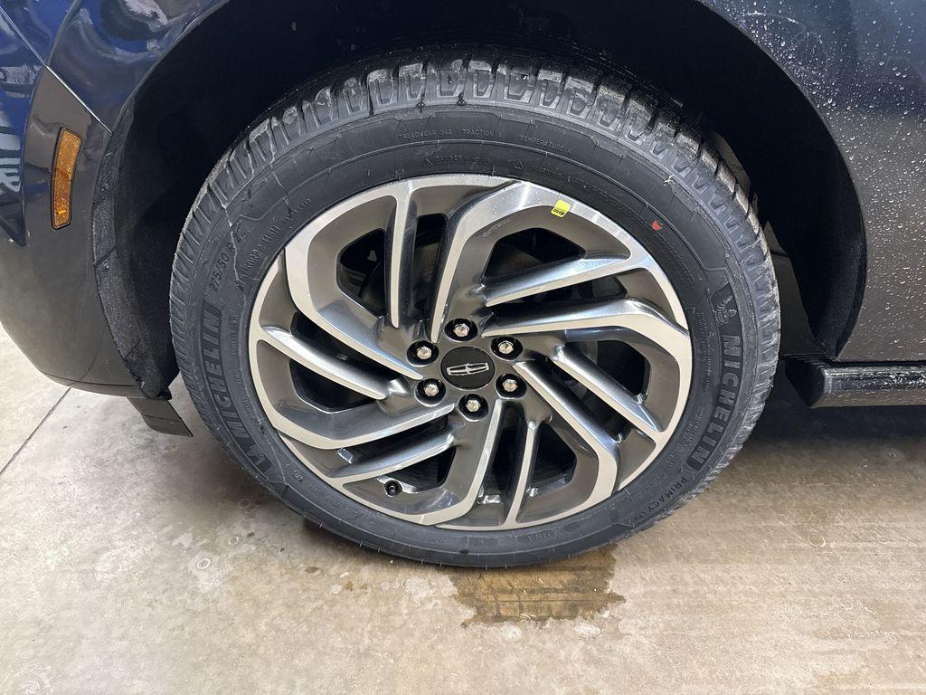 new 2026 Lincoln Navigator car, priced at $112,085