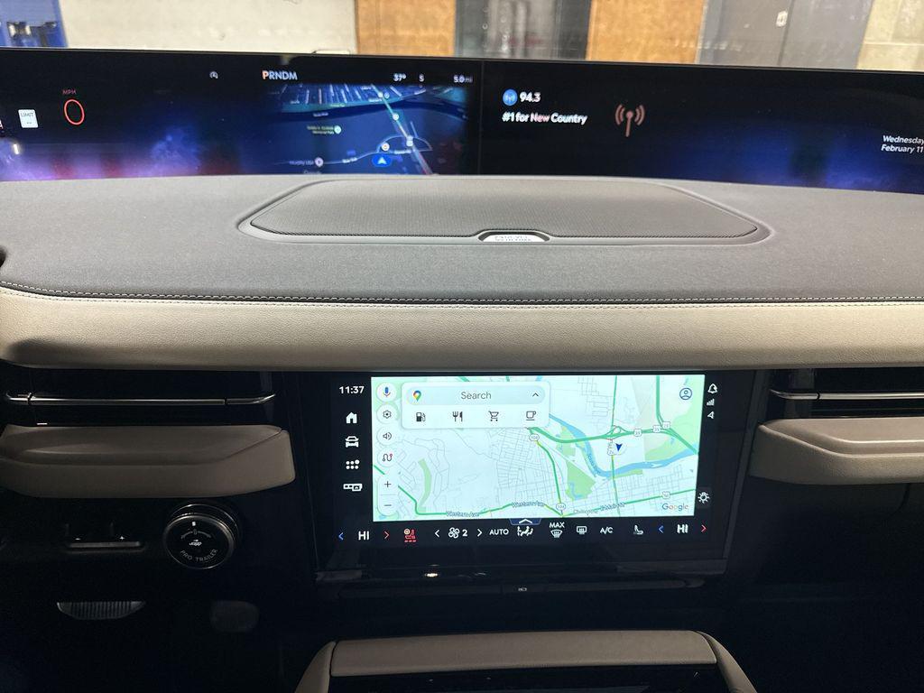 new 2026 Lincoln Navigator car, priced at $112,085