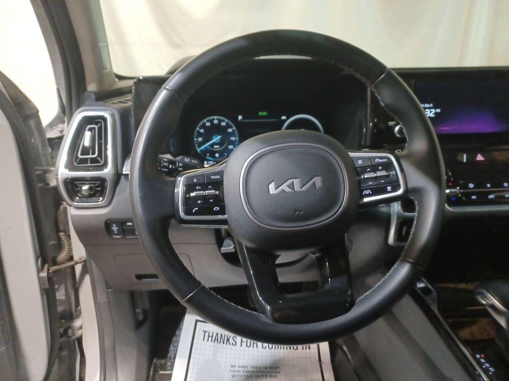 used 2023 Kia Sorento car, priced at $28,911
