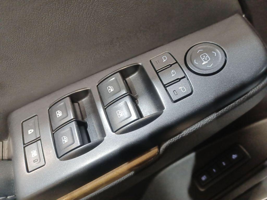 used 2016 GMC Yukon XL car, priced at $26,590