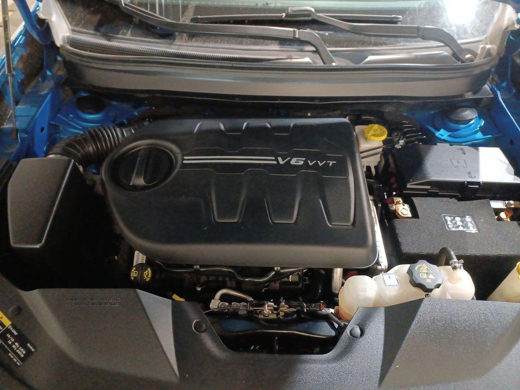 used 2021 Jeep Cherokee car, priced at $16,998