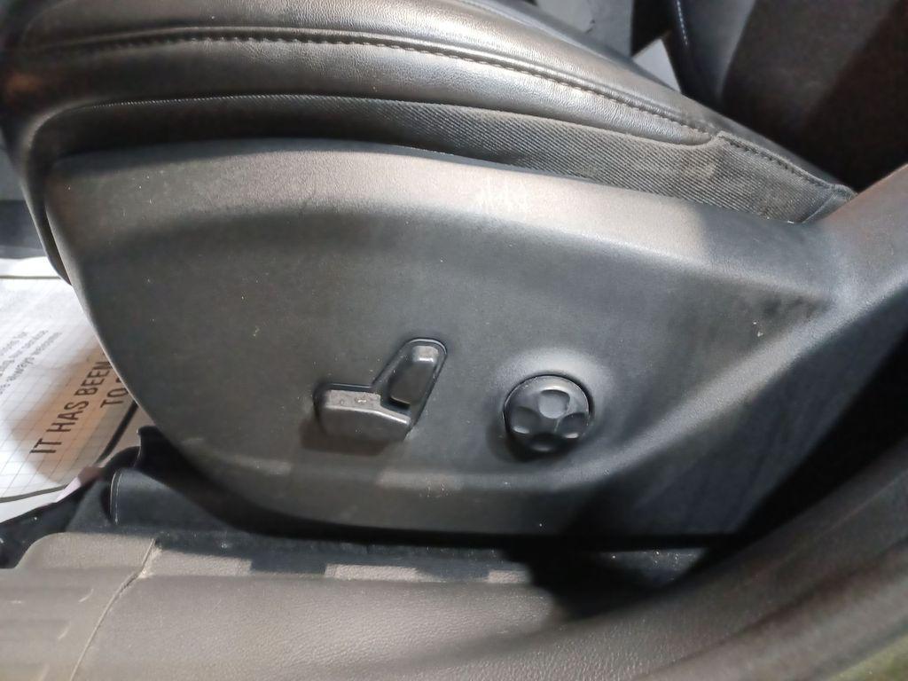 used 2020 Jeep Cherokee car, priced at $13,521