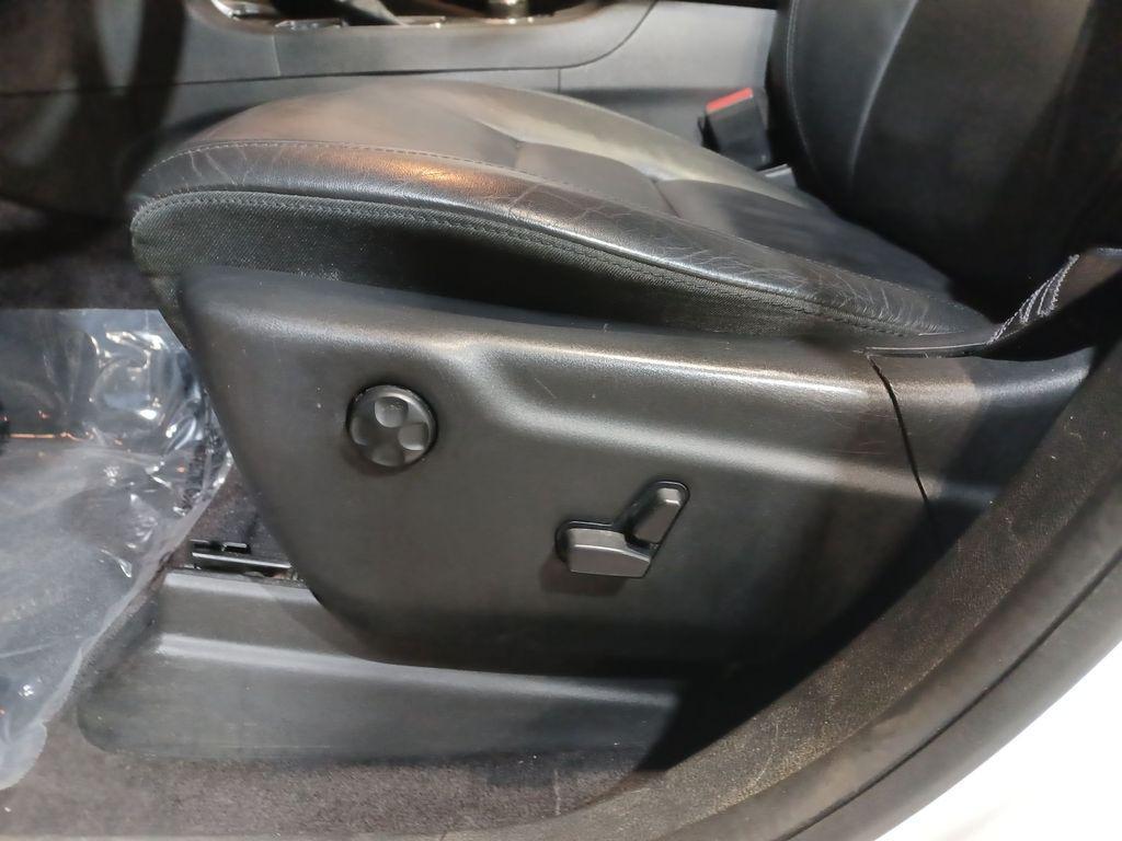 used 2018 Jeep Grand Cherokee car, priced at $18,590