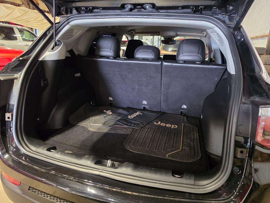 used 2022 Jeep Compass car, priced at $19,999