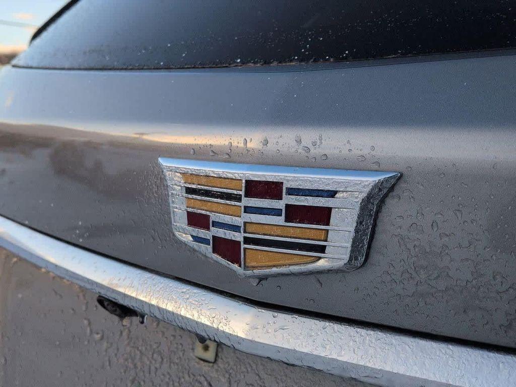 used 2023 Cadillac XT5 car, priced at $31,074