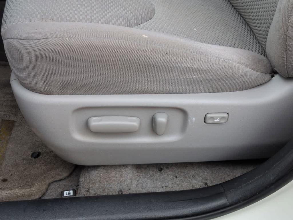 used 2007 Toyota RAV4 car, priced at $7,735