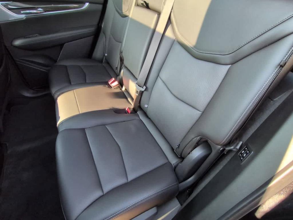 used 2023 Cadillac XT6 car, priced at $32,395